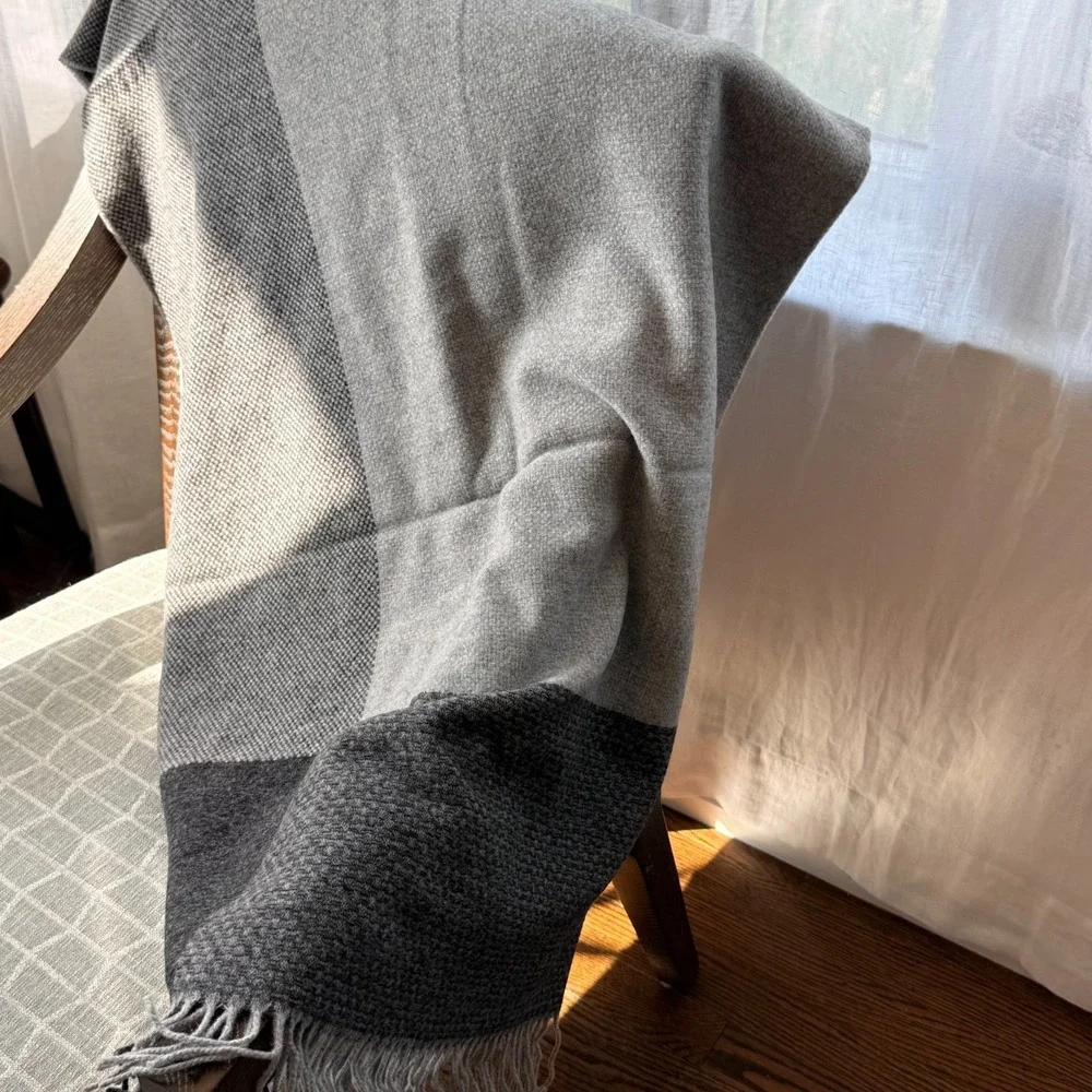 NWT SFERRA Throw Blanket Gray Reversible 100% Wool Size 51x 71 Made In Italy